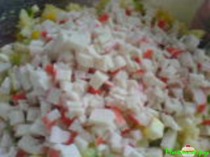 Салат из морепродуктов (думаю, что вариант)