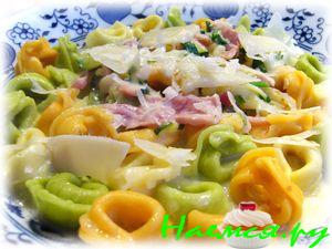 Паста тортеллини (Tortellini) с молочно-ветчинным соусом Паста тортеллини (Tortellini) с молочно-ветчинным соусом