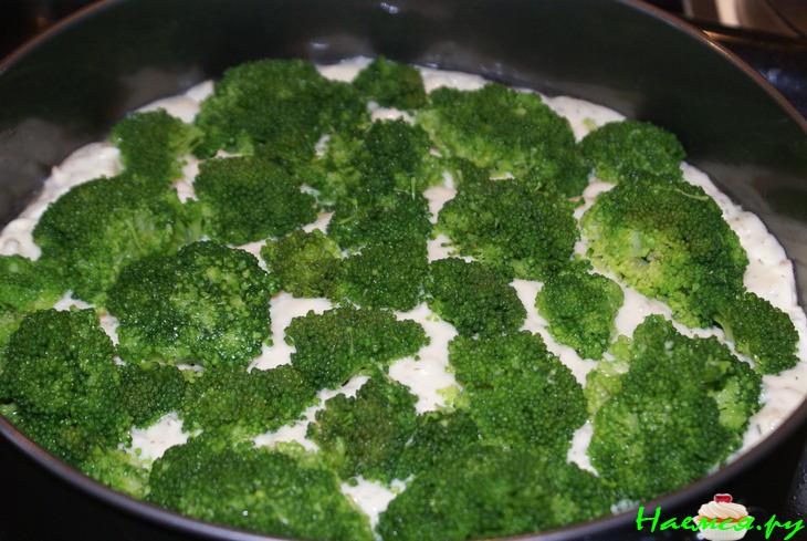 Пирог с брокколи и рисом