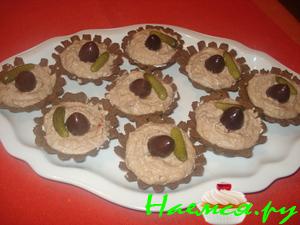 Крем-паштет из сельди в корзиночках