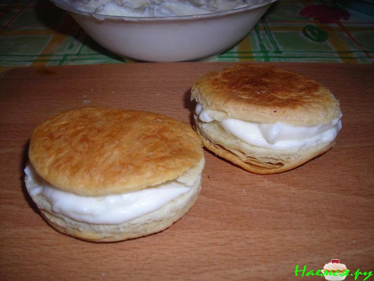 Кокосовые пирожные со сливочным кремом