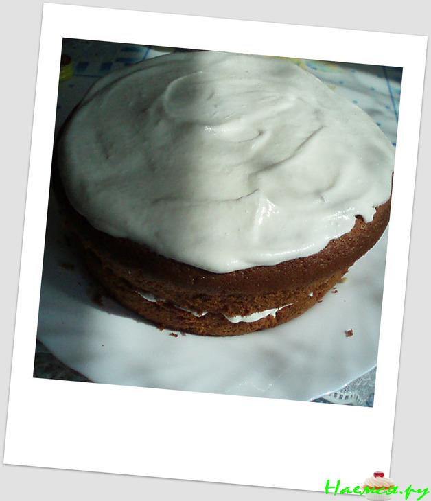 Торт со сливками и клубникой