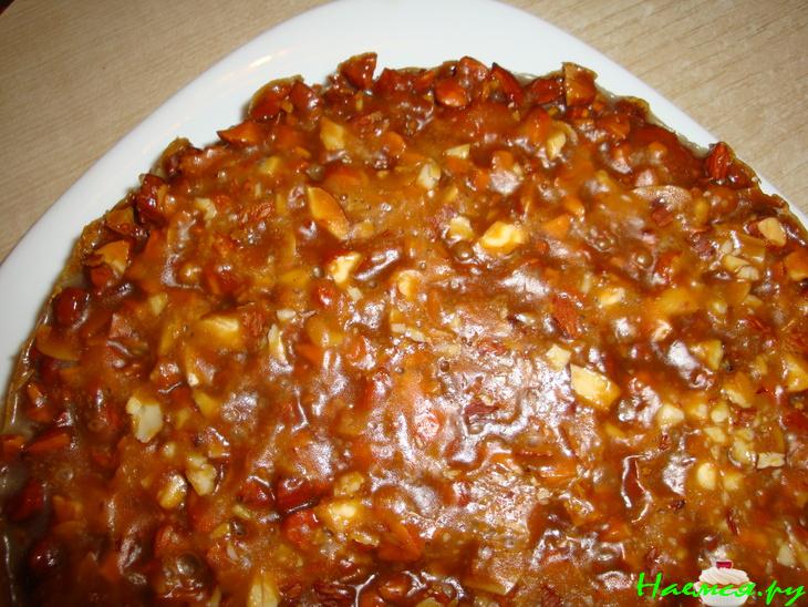 Пирог с миндалем и медом