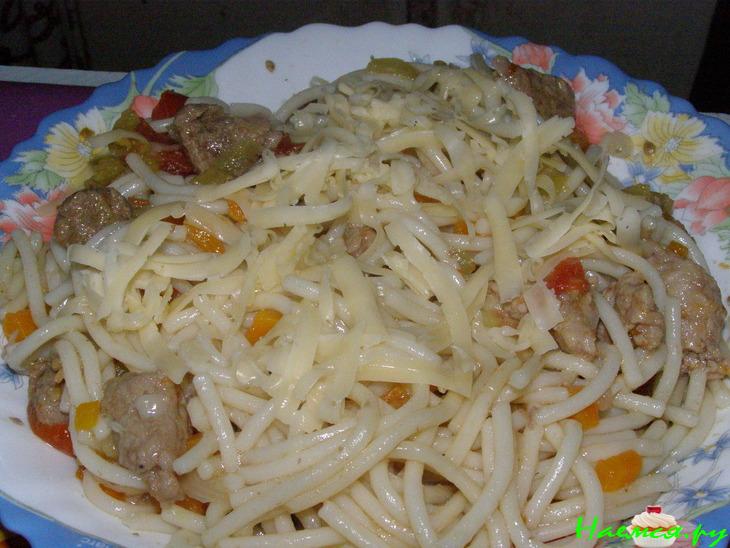 Свинина в горшочках с макаронами