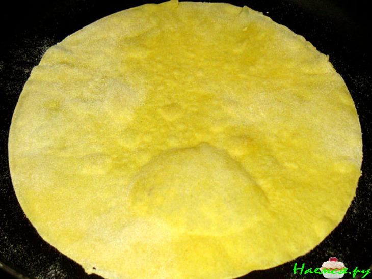 Буррито с начинкой из куриного мяса