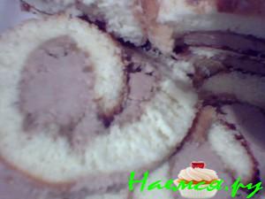 Классический рулет с кремом