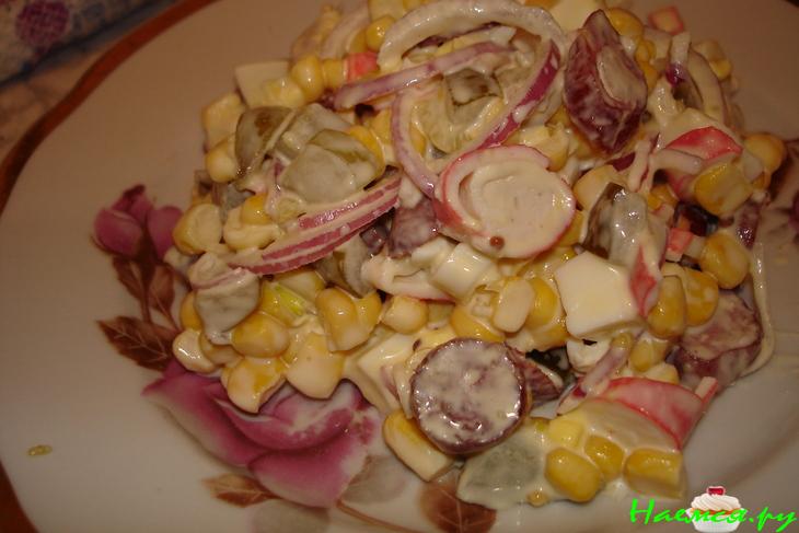 Радужный салатик с кукурузой Радужный салатик с кукурузой