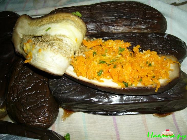 Баклажаны фаршираванные морковью Баклажаны фаршираванные морковью