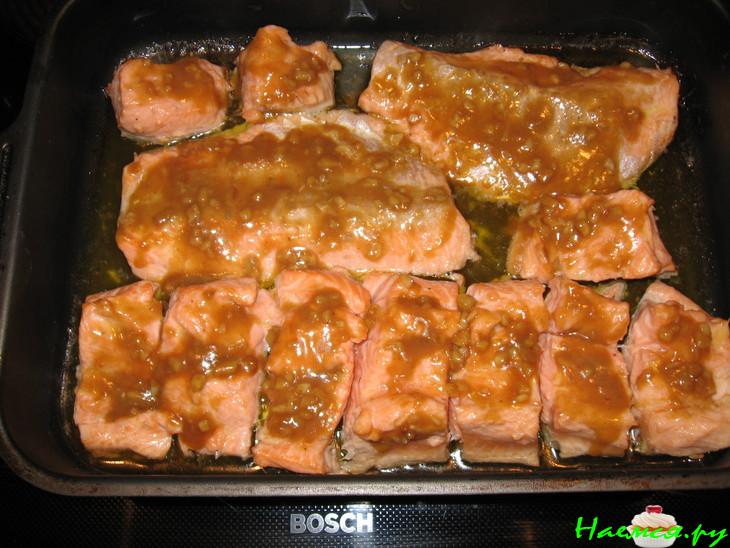 Филе форели с горчичной подливкой