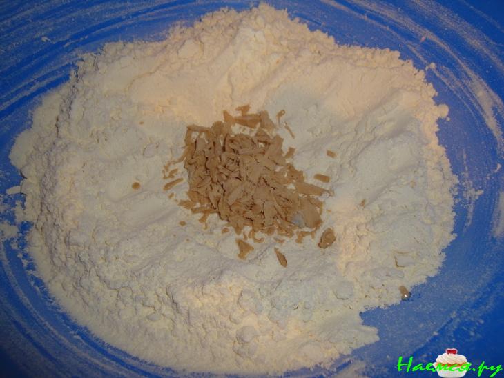 Пирог с клубникой "Ура!Сезон!"