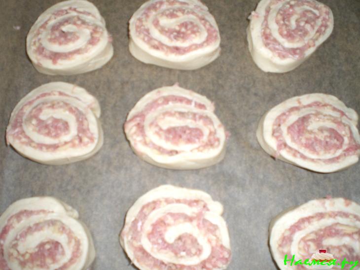 "Улитки" с фаршем и сыром