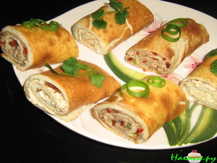 Рулеты из омлета с двумя начинками