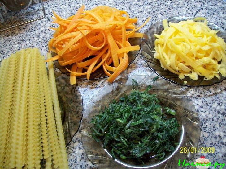 Спагетти-волна с овощами