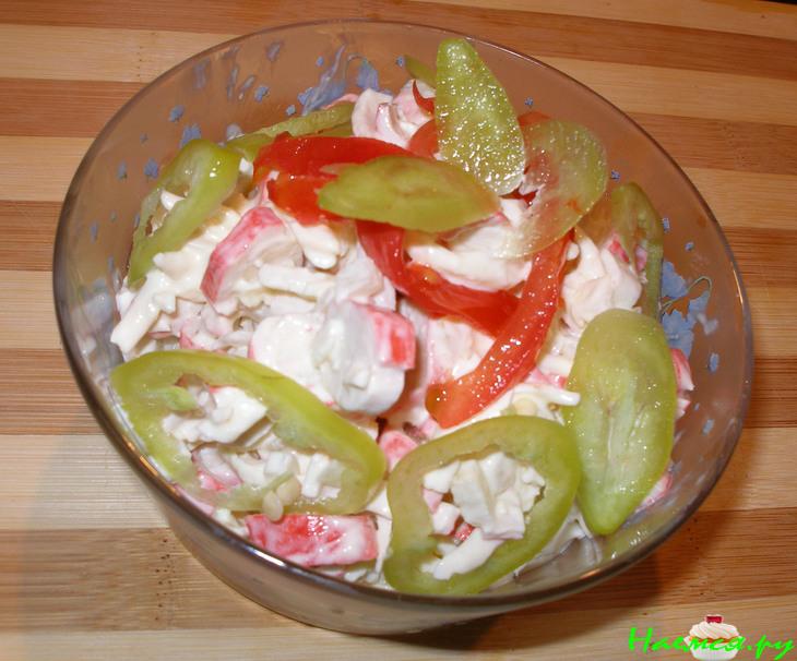 Крабовый салат с брынзой Крабовый салат с брынзой