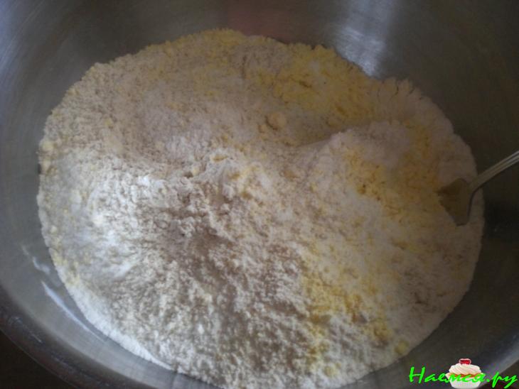 Хлеб из цельной и кукурузной муки