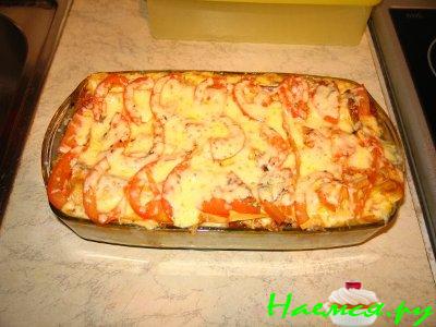 Лазанья с помидорами, сыром и ветчиной с соусом "Бешамель"