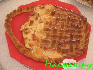 Пример оформления пирога из дрожжевого теста Пример оформления пирога из дрожжевого теста