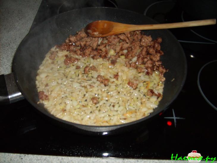 Пирог из слоёного теста