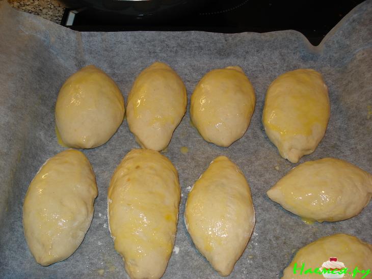 Традиционные пирожки + маковая булка от избытка смелости!