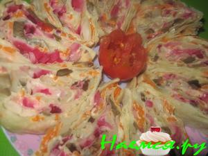 Рулет из армянского лаваша с овощами по-корейски