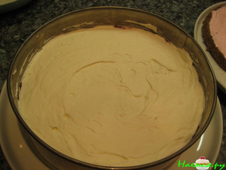 Торт 'Клубничные облака'