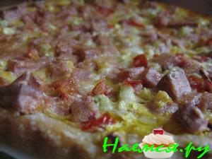 Сочная пицца на тонком кефирном тесте