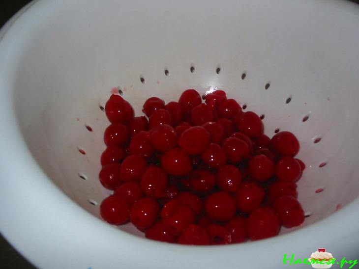 Маскарпоне-вишнёвый торт