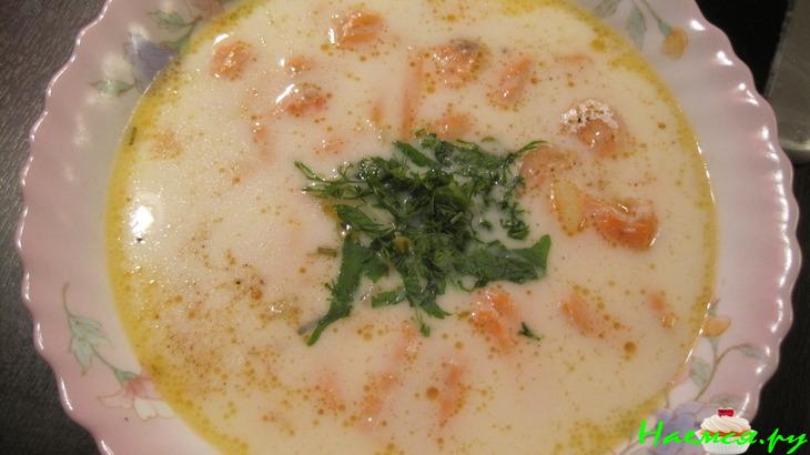 Сливочная ушица из семушки с шампанским