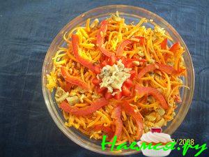 Морковка с грибами