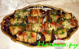 Баклажаны с зеленью и сыром