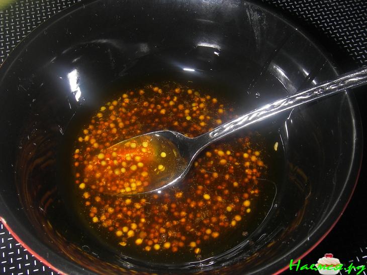 Салат с рукколой и тунцом с медово-горчичной заправкой Салат с рукколой и тунцом с медово-горчичной заправкой