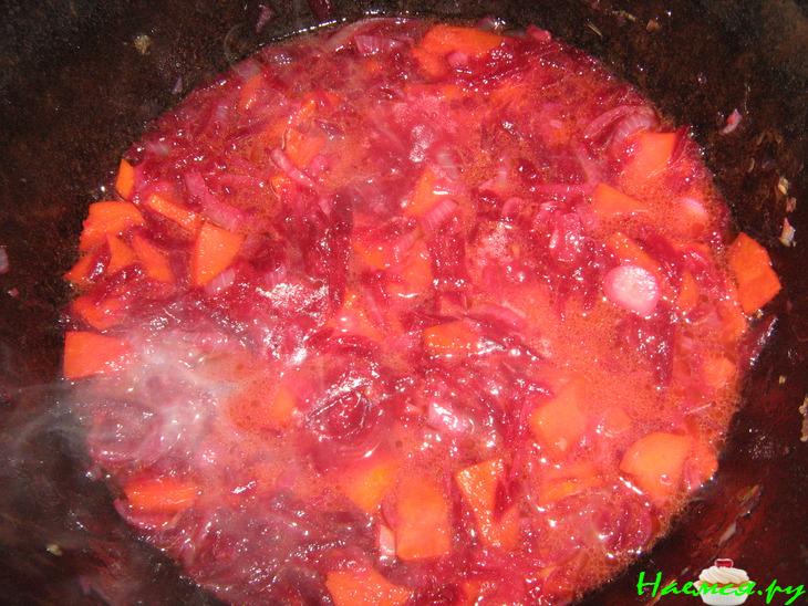 Нежный свекольно-гранатовый суп-пюре