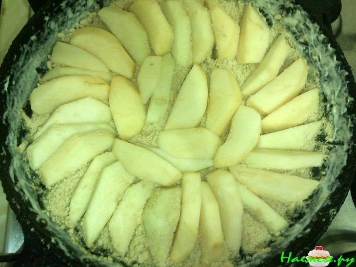 Шарлотка с печеньем