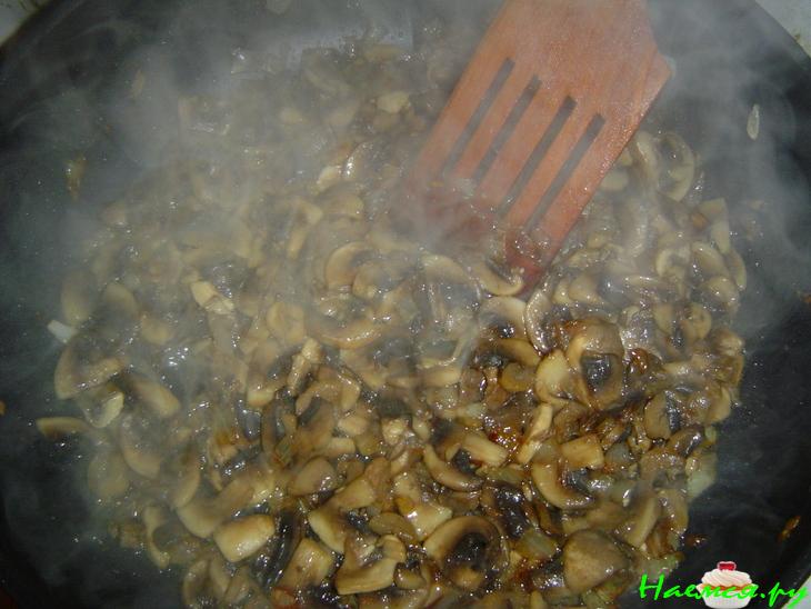 Соус грибной со сметанкой Соус грибной со сметанкой