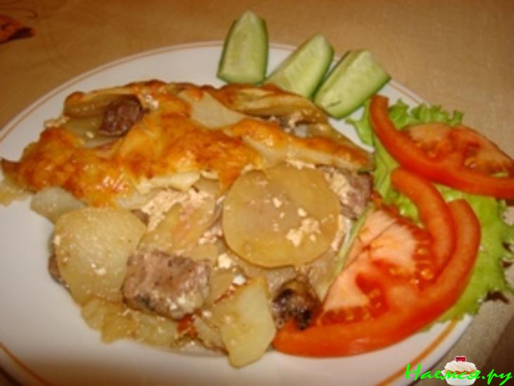 Запеканка из свинины и картофеля с пивом