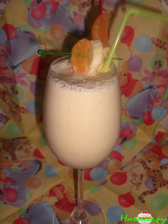 Коктейль Бананово-мандариновый