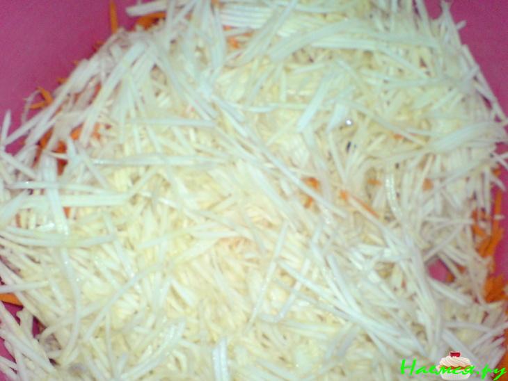 Салат из сельдерея с морковью