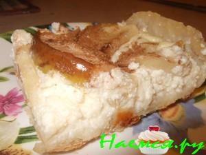 Пирог из слоеного теста с творогом и грушей Пирог из слоеного теста с творогом и грушей