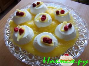 Кокосовое бланманже с соусом из манго