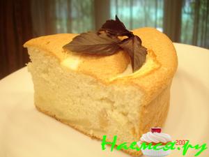 Пирог бисквитный с яблоками