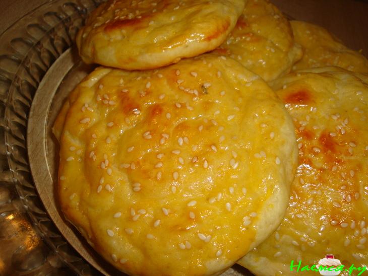 Булочка-пита с начинкой из фарша