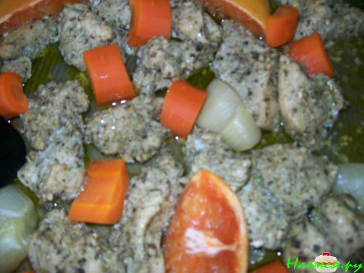 Грудинка индейки с грейпфруктом и чесноком