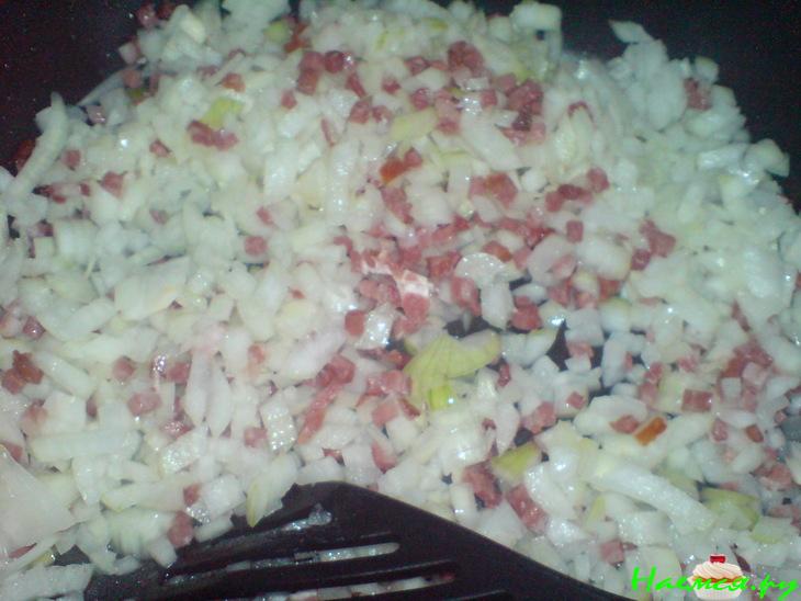 Пирог с грибами&nbsp; и беконом (вариант)