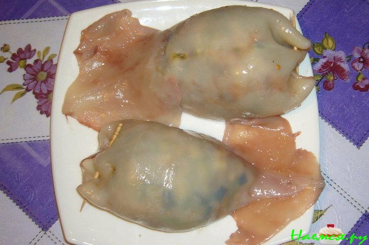 Фаршированный кальмар с овощами из пароварки 