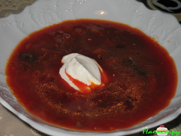 Постный быстрый борщ с грибами и черносливом Постный быстрый борщ с грибами и черносливом