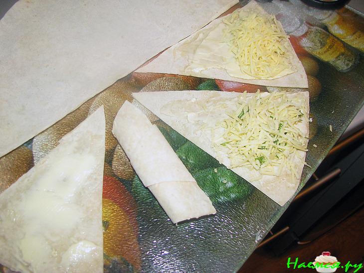 Горячий завтрак в армянском лаваше