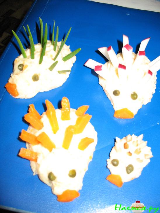 Ёжики из картофельного пюре Ёжики из картофельного пюре