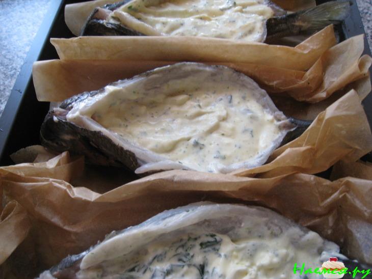 Дорада с начинкой из шпината