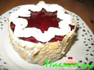 Пирожные с вишней и шоколадом Пирожные с вишней и шоколадом