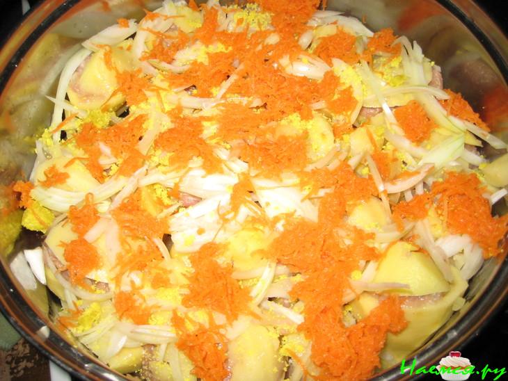 Фаршированные картофельные лодочки, но не в духовке :)